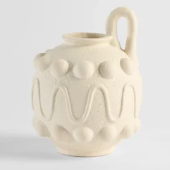 Antonia Vase