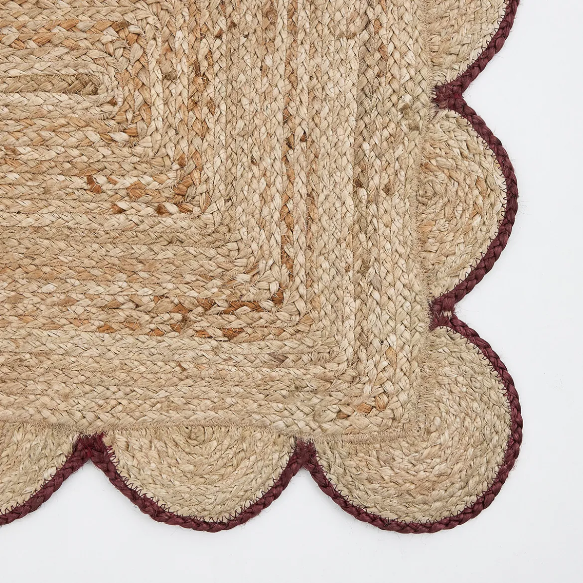 Aria Scalloped Brown Jute Indoor Mat