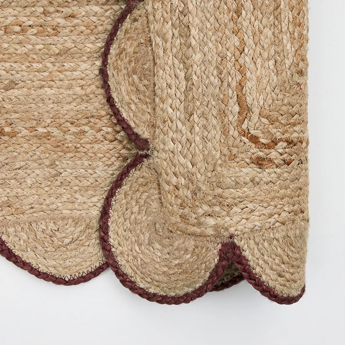 Aria Scalloped Brown Jute Indoor Mat