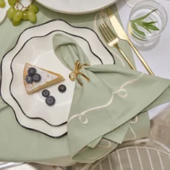 Aubrey Bow Embroidered Napkin Set of 4