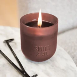 Black Oud & Saffron 250g Candle