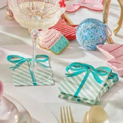 Christmas Present Paper Napkin 20 Pack