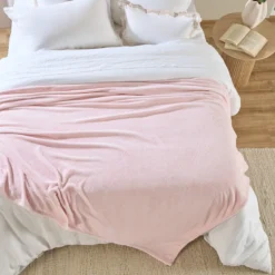 Cloud Touch 300gsm Microfibre Blanket