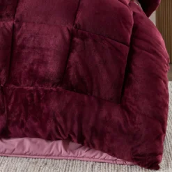 Cosy Cube Berry Comforter Set