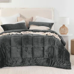 Cosy Cube Charcoal Comforter Set
