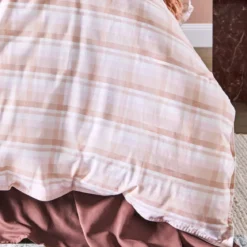 Daisy Reversible Check/Stripe Quilt Cover Set