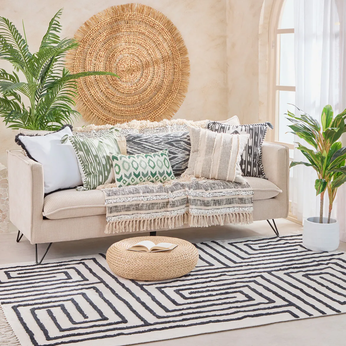 Farrah Black Geometric Tufted Cotton Floor Rug