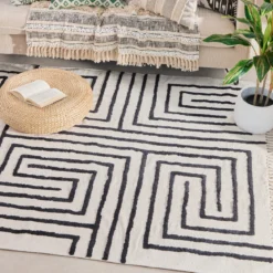 Farrah Black Geometric Tufted Cotton Floor Rug