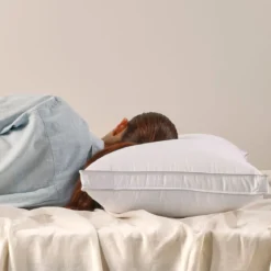 90/10 Goose Down Pillow