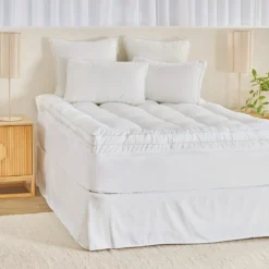 Hotel & Home Superior 2200gsm Mattress Topper