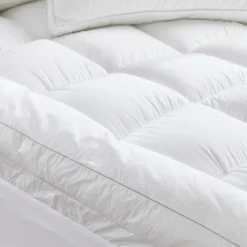 Hotel & Home Superior 2200gsm Mattress Topper