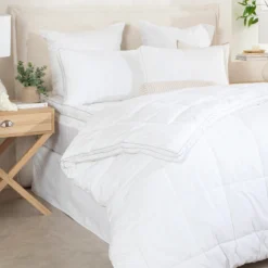 Hotel & Home Superior 500gsm Microfibre Quilt