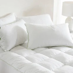 Hypoallergenic Microfibre Medium Pillow