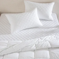 Hypoallergenic Standard Pillow Protector