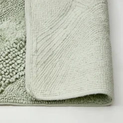 Isla Tufted Bath Mat
