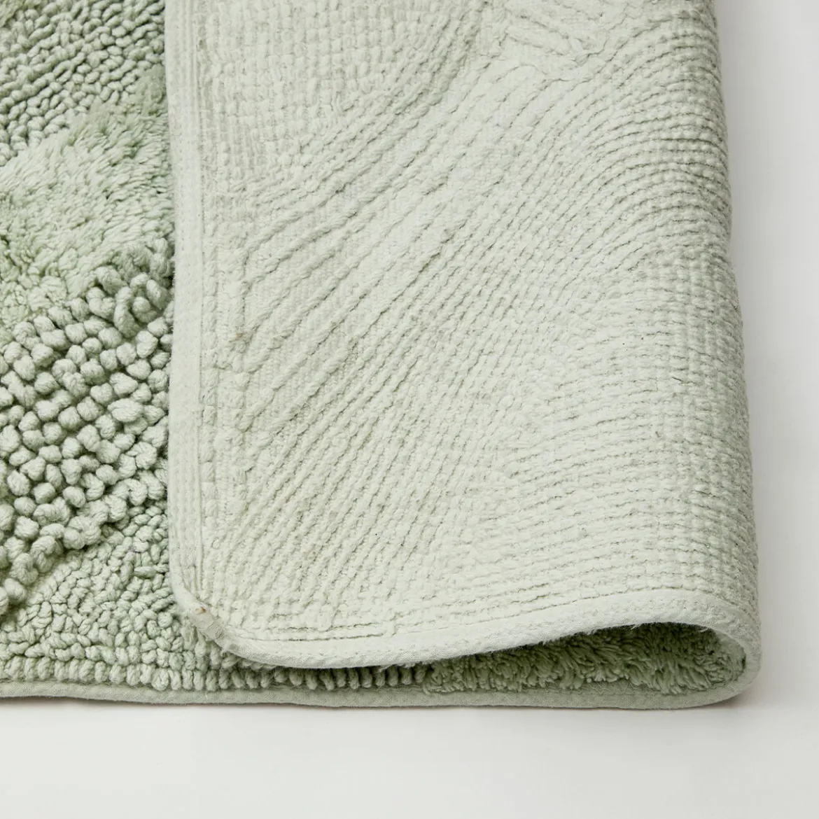 Isla Tufted Bath Runner