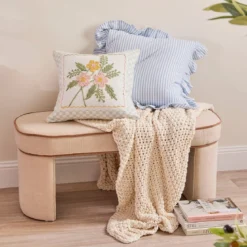 Juno Bench