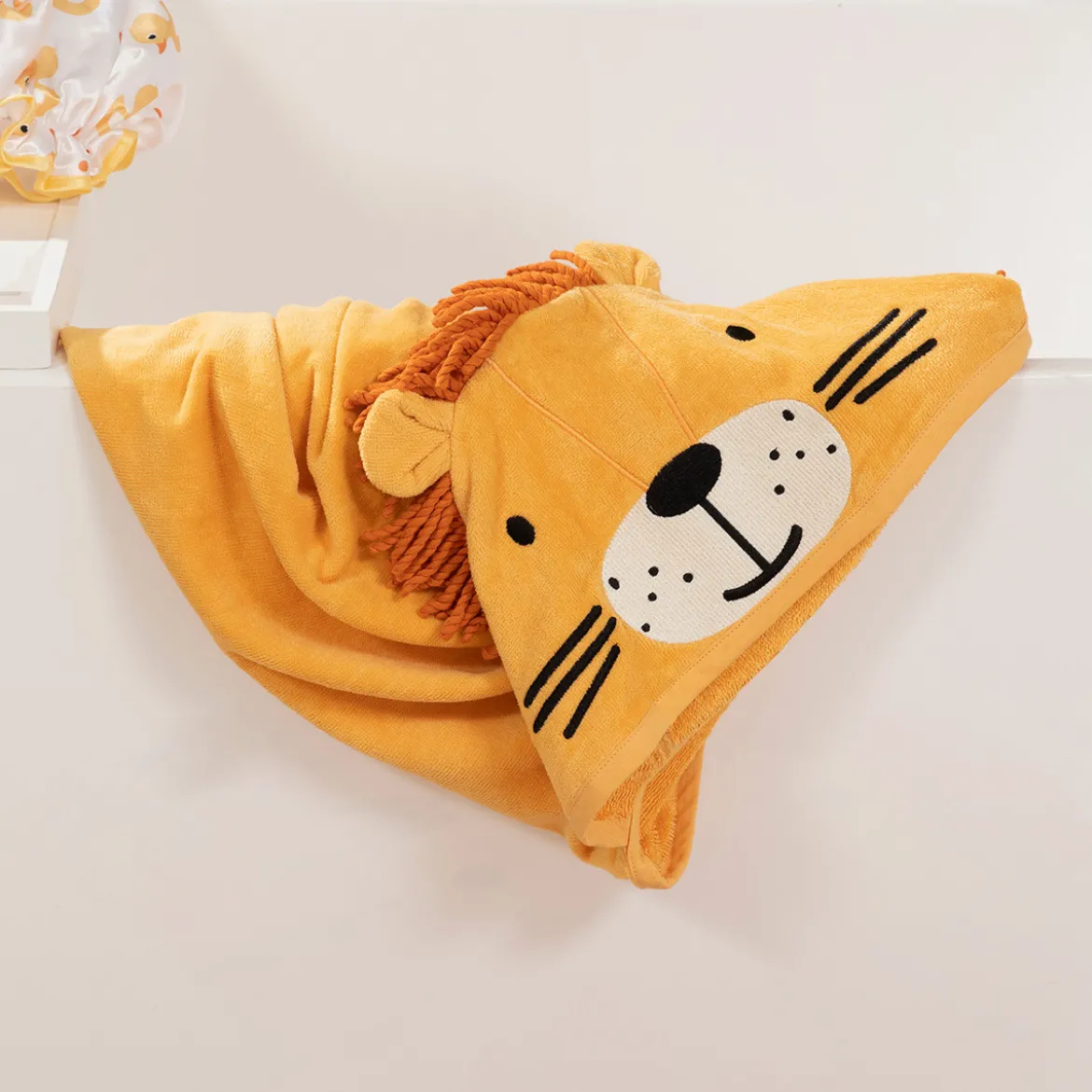 Kids Lion Hooded Towel