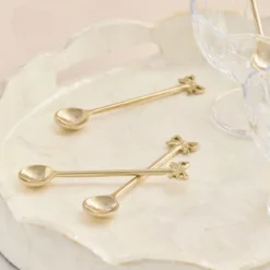Layla Capiz Scallop Tray