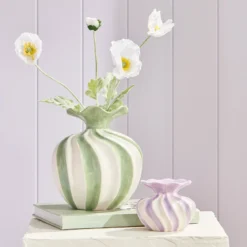 Lea Swirl Vase