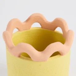 Maddi Wave Planter