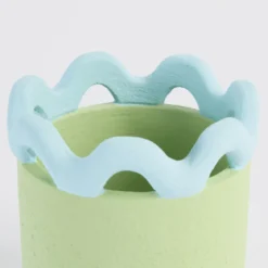 Maddi Wave Planter
