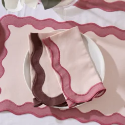 Maya Scalloped Napkin