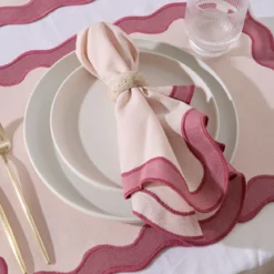 Maya Scalloped Napkin