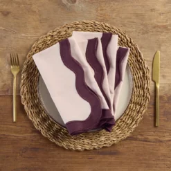 Maya Scalloped Napkin