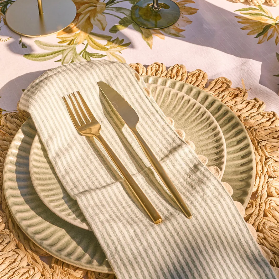 Nico 16 Piece Cutlery Set