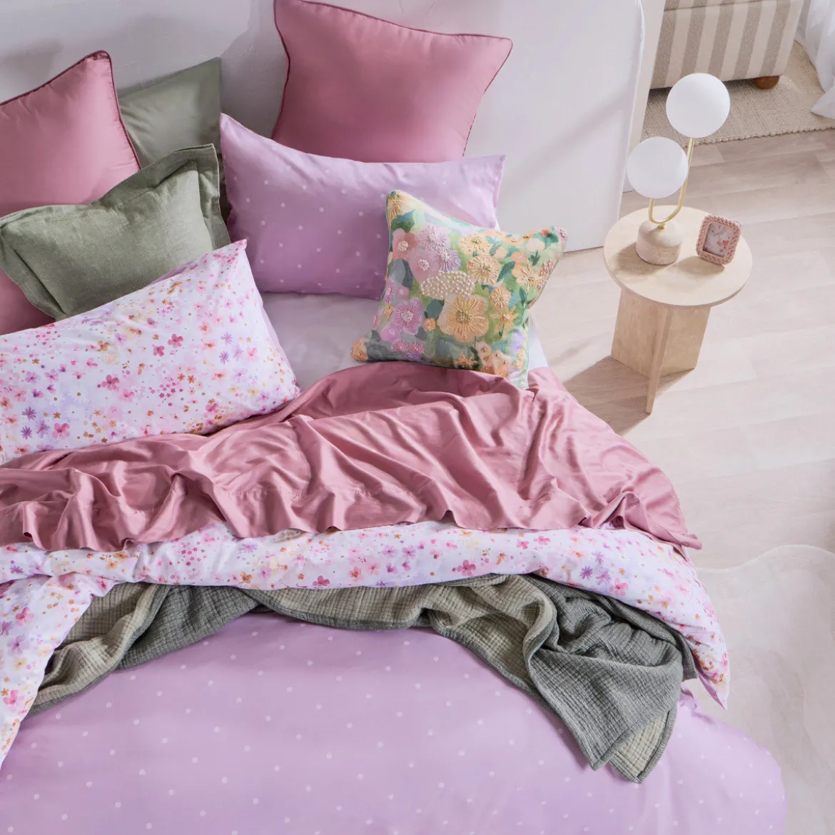 Ophelia Reversible Floral/Dot Quilt Cover Set