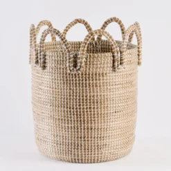Paulie Basket