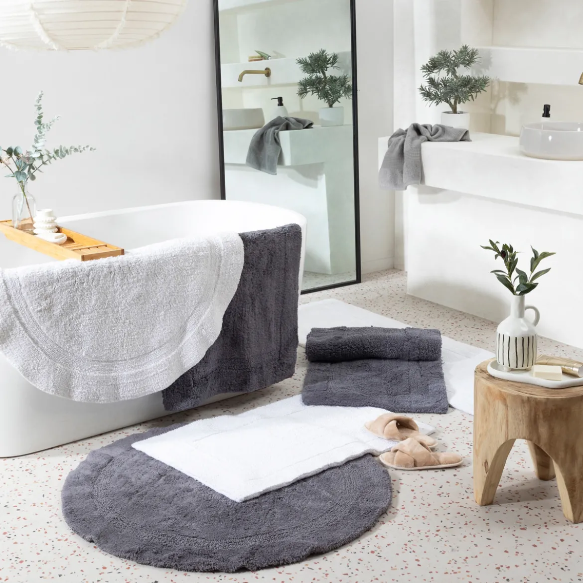 Resort Reversible Bath Mat