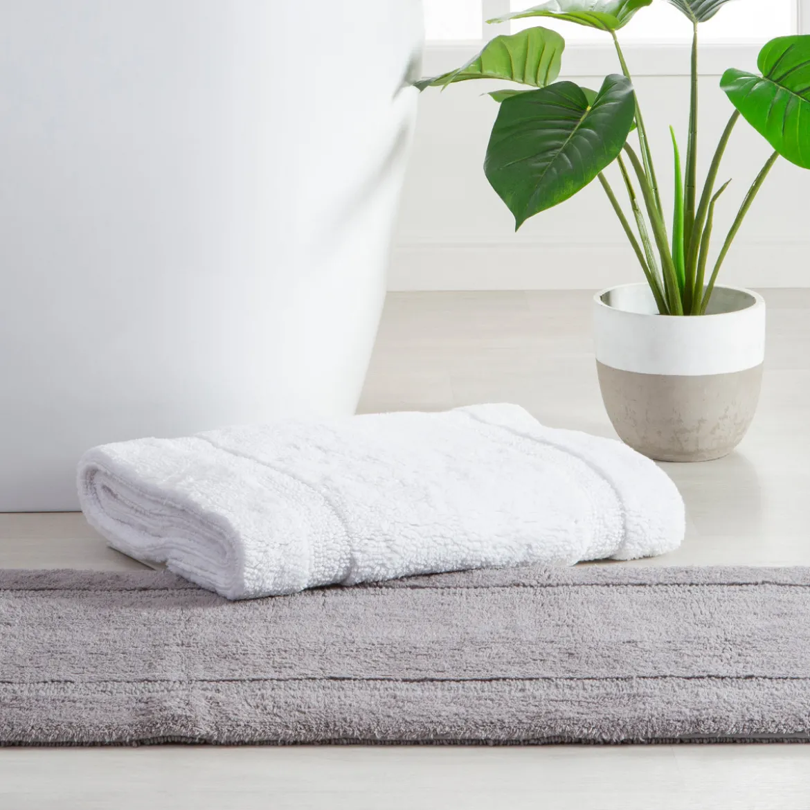 Resort Reversible Bath Runner