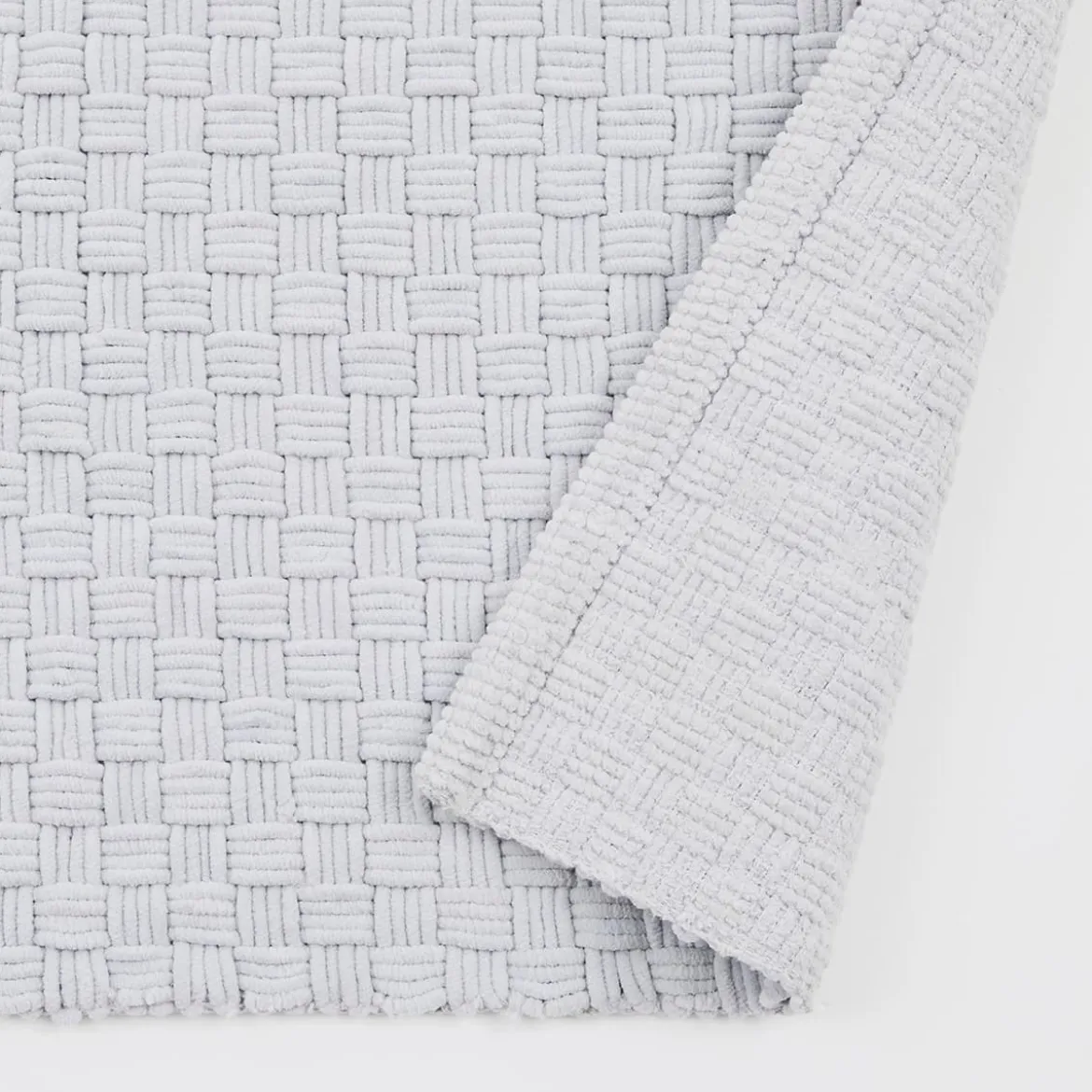 Rylee Woven Bath Mat