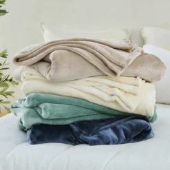 Simply The Softest 350gsm Microfibre Blanket