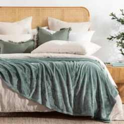 Simply The Softest 350gsm Microfibre Blanket