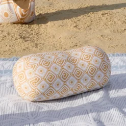 Solaire Sun Neckroll