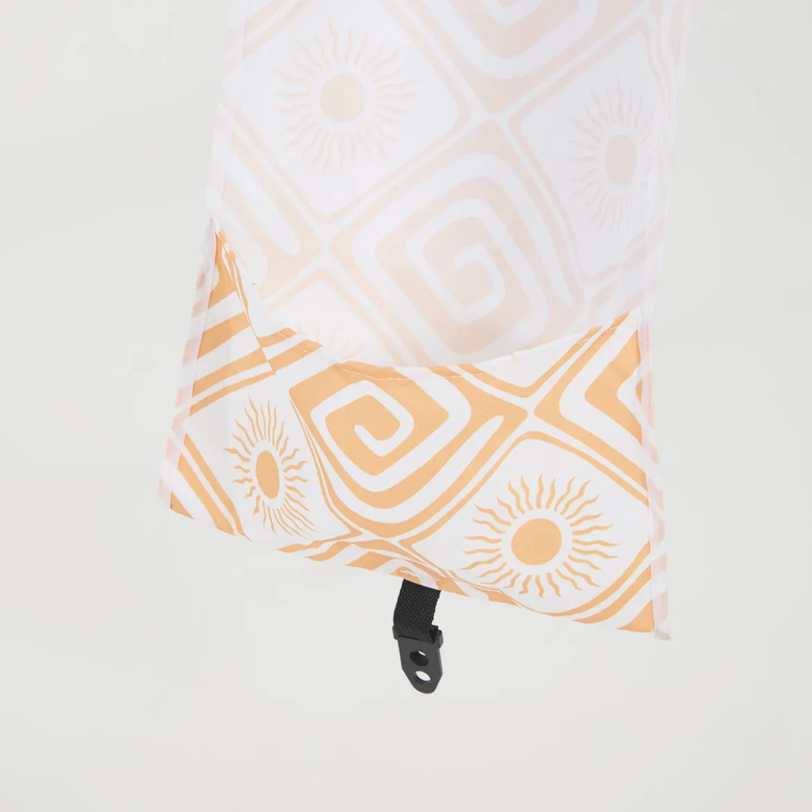 Solaire Sun Scalloped Cabana