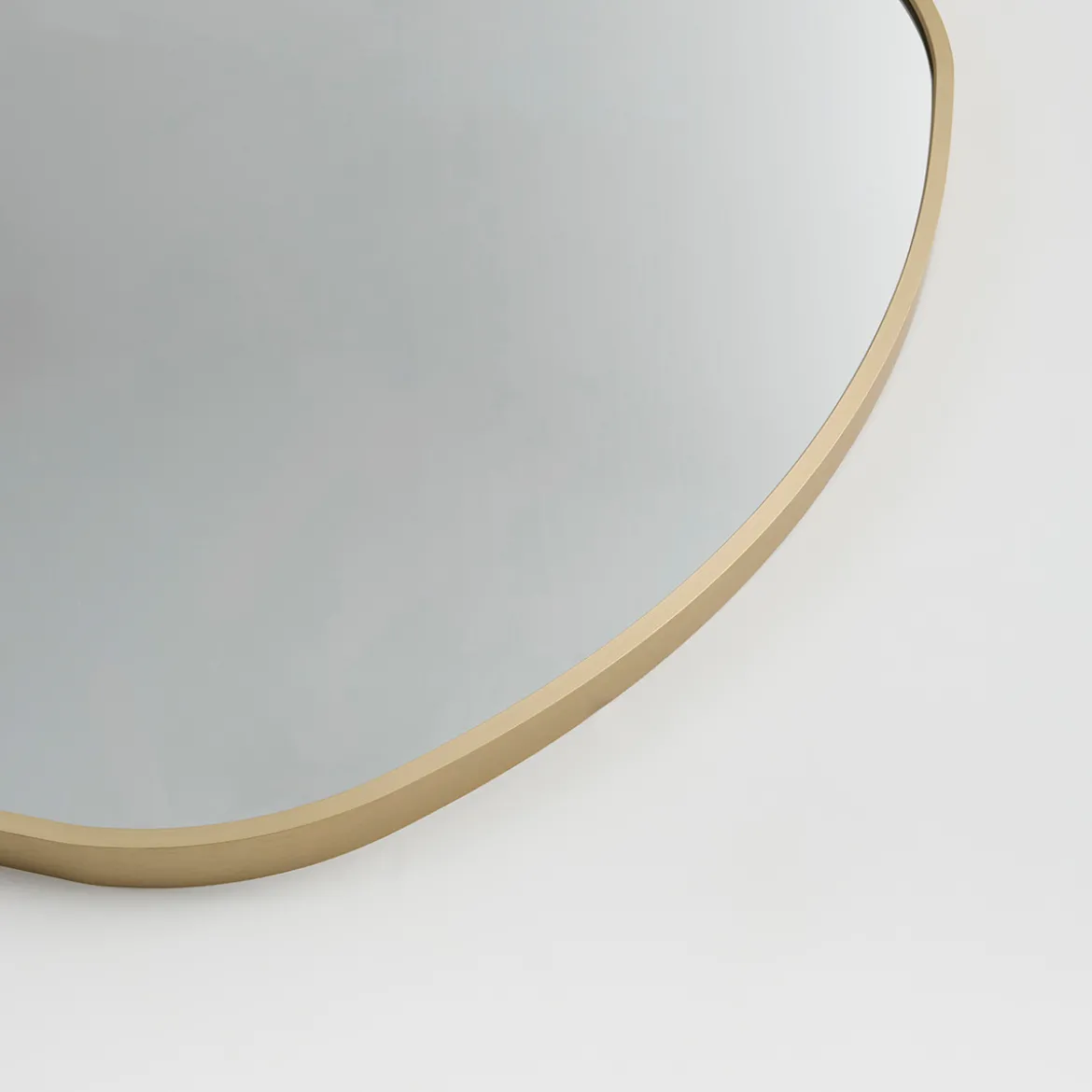 Solene Mirror