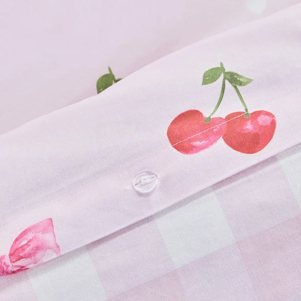Strawberry Fields Reversible Quilt Cover Set