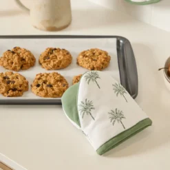 Tahiti Green Mini Oven Glove