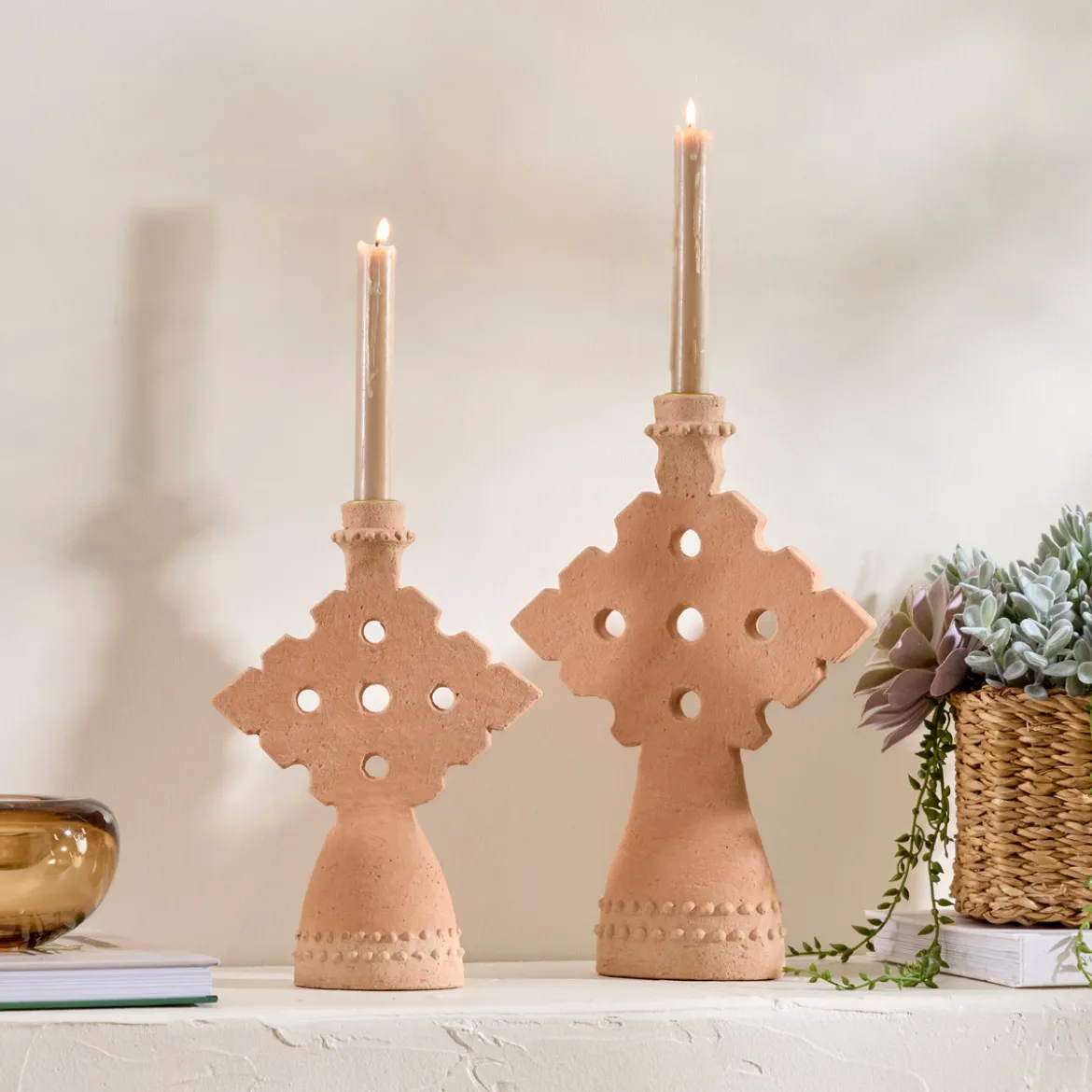 Thane Candle Holder