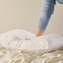 Ultra Loft Firm Gusseted Microfibre Pillow
