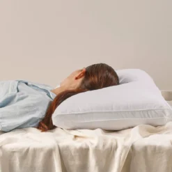 Ultra Loft Medium Gusseted Microfibre Pillow