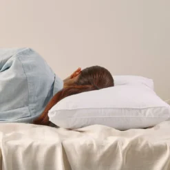 Ultra Loft Soft Gusseted Microfibre Pillow