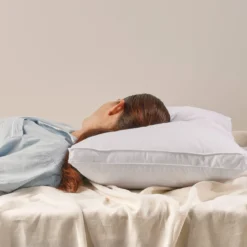 Ultra Loft Soft Gusseted Microfibre Pillow