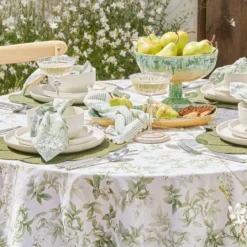 Virelle Table Cloth