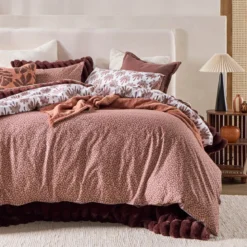 Zuri Palm Reversible Quilt Cover Set