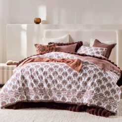 Zuri Palm Reversible Quilt Cover Set